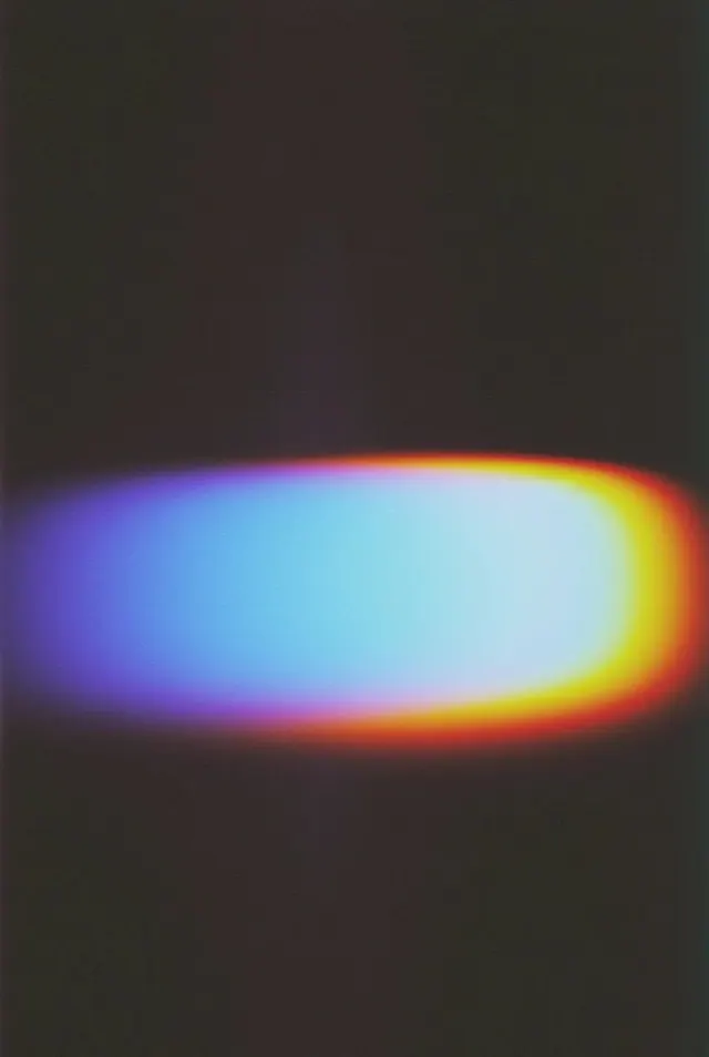 Soft spectrum light on charcoal